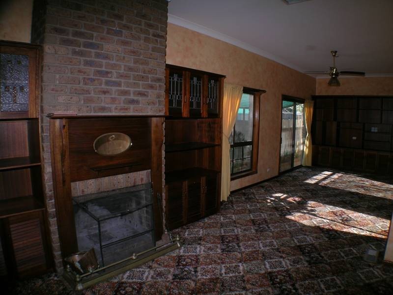 297 Wakaden Street, Griffith NSW 2680