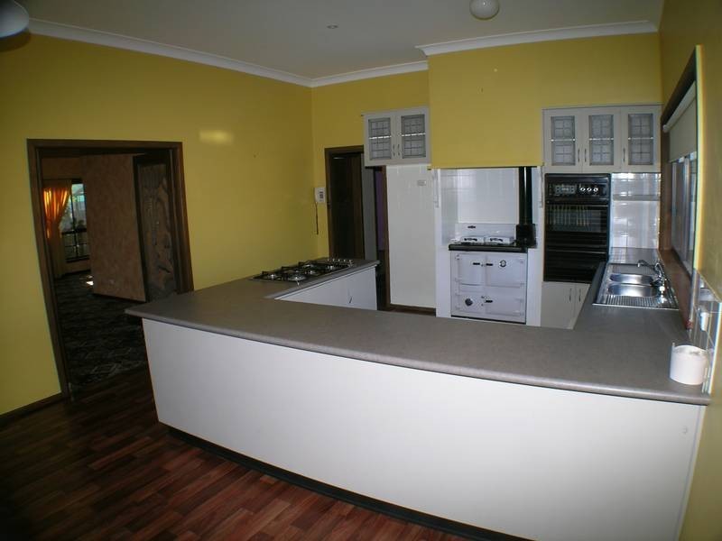 297 Wakaden Street, Griffith NSW 2680