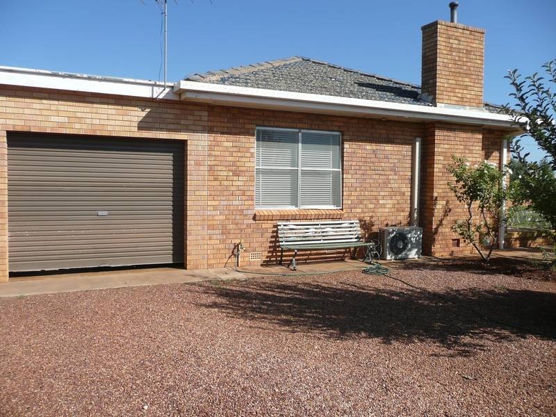 1716 Watkins Avenue, Griffith NSW 2680