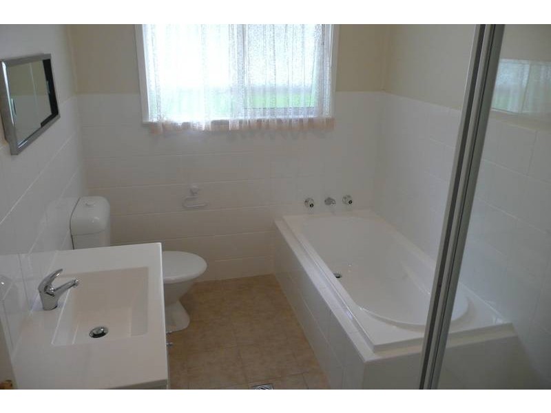 56 Ross Crescent, Griffith NSW 2680