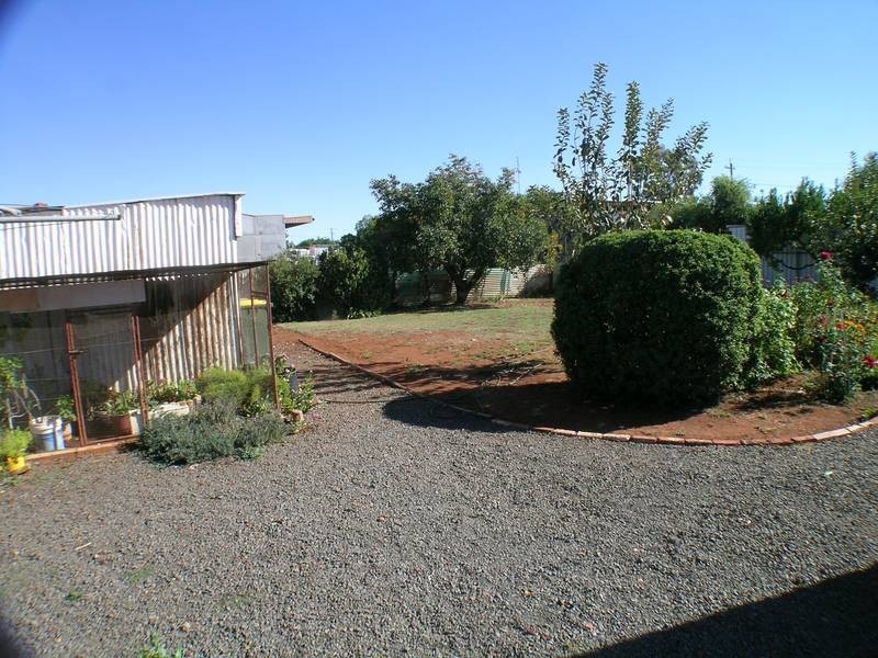 20 Lenehan Road, Griffith NSW 2680