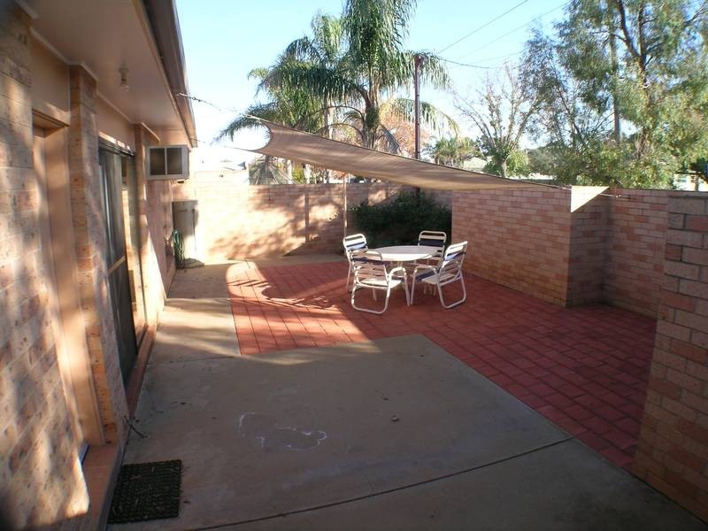 1/28 Coolah Street, Griffith NSW 2680