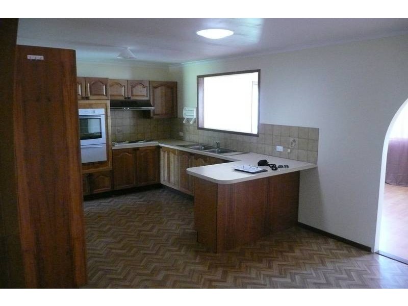 8 McBratney Street, Darlington Point NSW 2706
