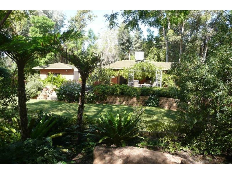 18 Maegraith Place, Lake Wyangan NSW 2680