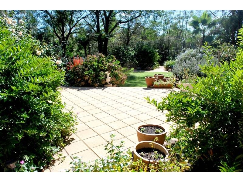 18 Maegraith Place, Lake Wyangan NSW 2680