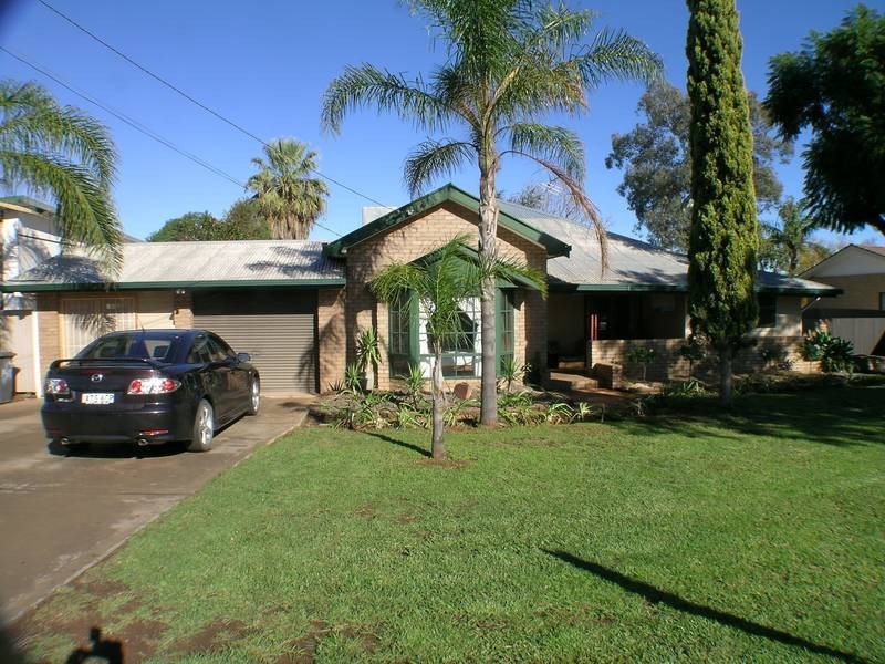 82 Erskine Road, Griffith NSW 2680