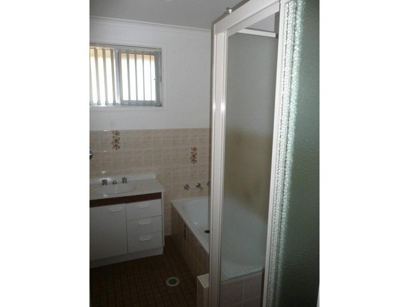 40 Langley Crescent, Griffith NSW 2680
