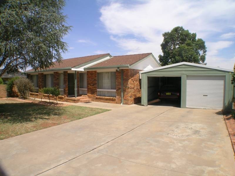 10 Graham Street, Griffith NSW 2680