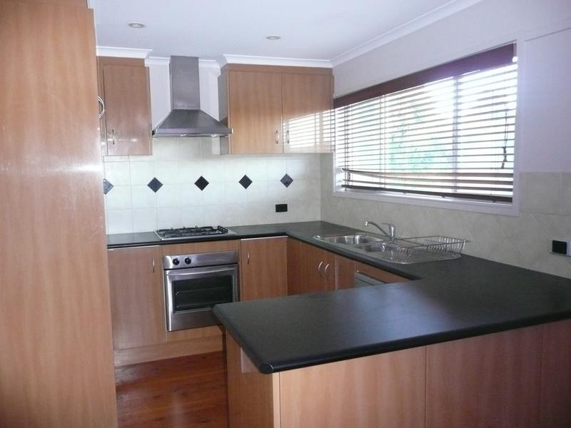 10 Graham Street, Griffith NSW 2680