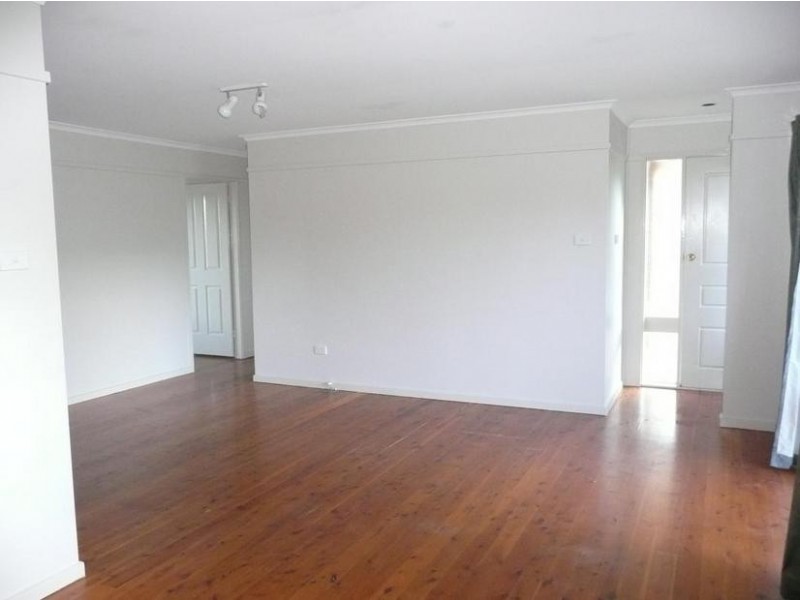 10 Graham Street, Griffith NSW 2680