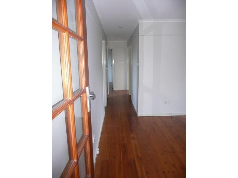 10 Graham Street, Griffith NSW 2680