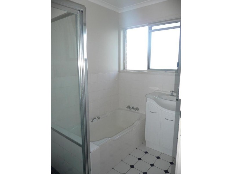 10 Graham Street, Griffith NSW 2680