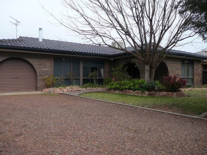 52 Couch Road, Griffith NSW 2680
