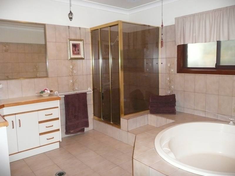 52 Couch Road, Griffith NSW 2680