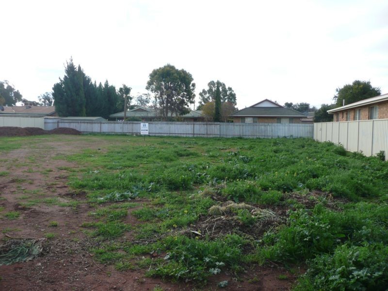 2E & 2F Fonte Place, Griffith NSW 2680