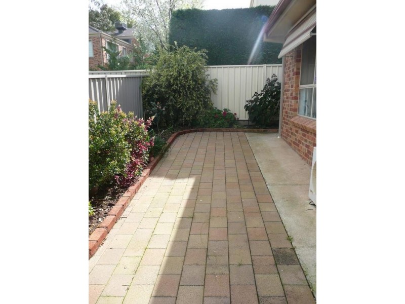 4/3 Worfolk Place, Griffith NSW 2680