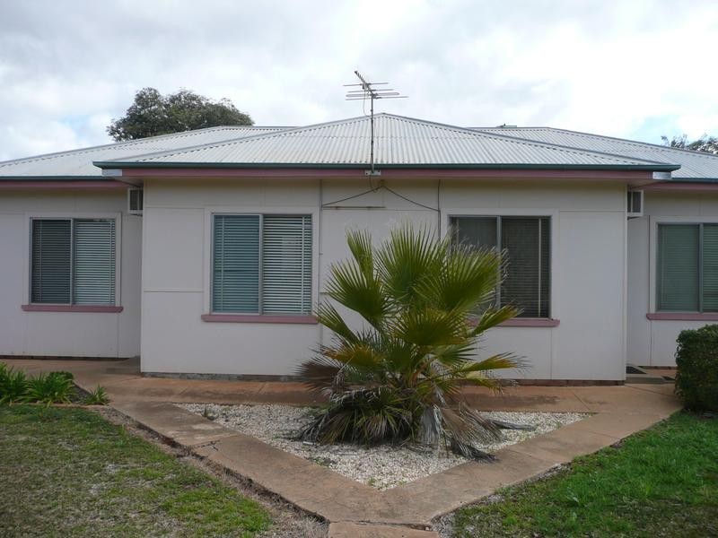 10 Binguie Street, Griffith NSW 2680