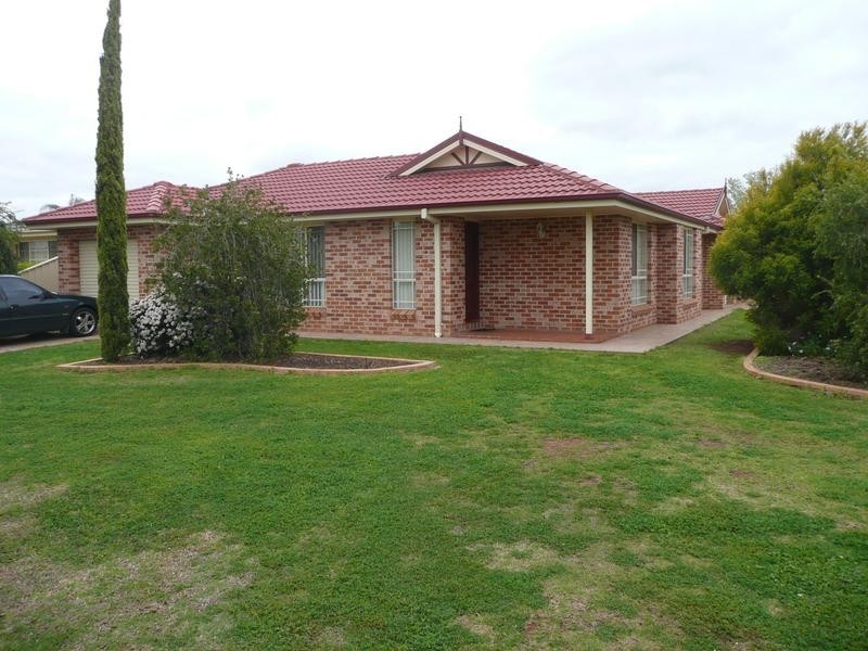 9 Tubbo Crescent, Griffith NSW 2680