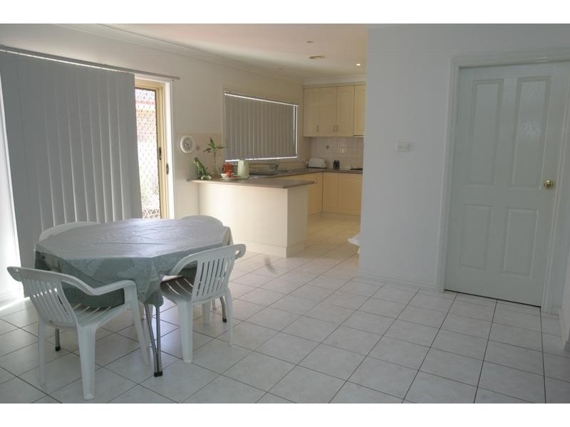 1/15-17 Belford Road, Griffith NSW 2680
