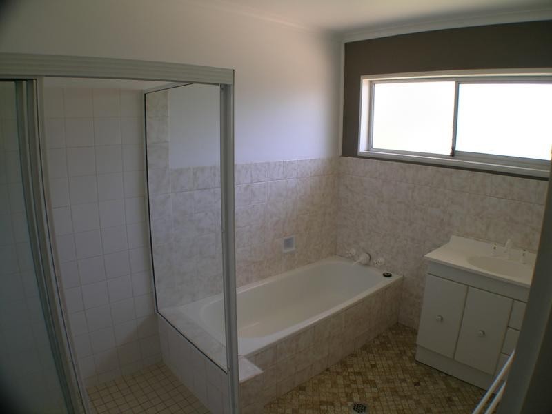 68 Poole Street, Griffith NSW 2680