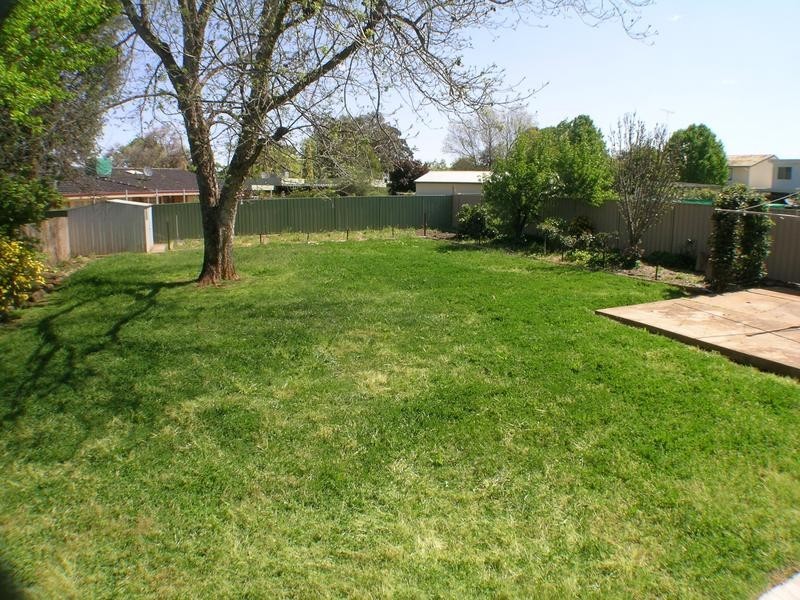 68 Poole Street, Griffith NSW 2680
