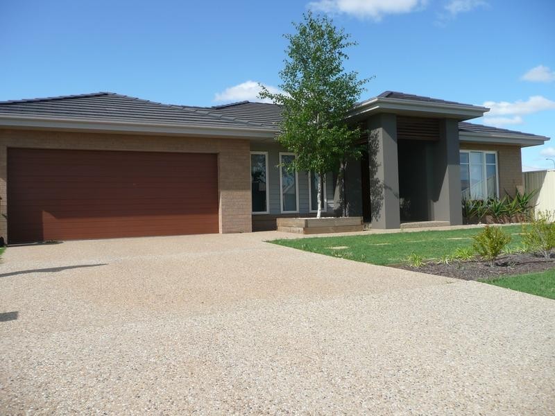 21 Calabria Road, Griffith NSW 2680