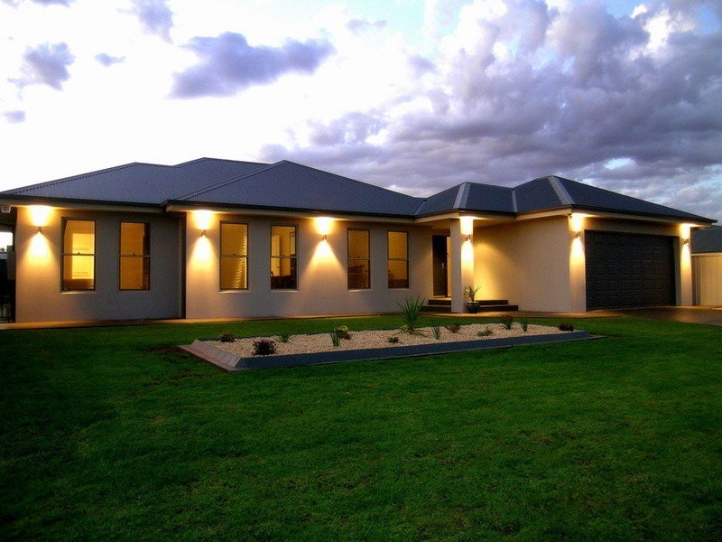 55 Hillam Drive, Griffith NSW 2680