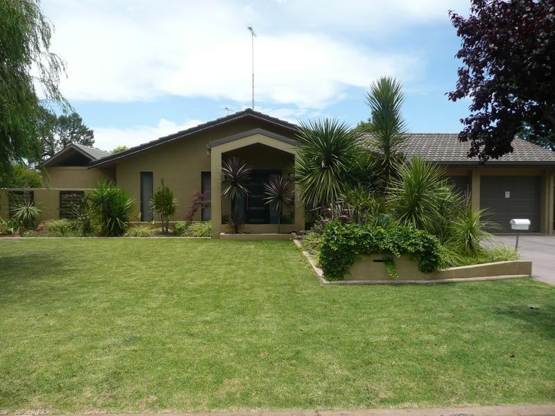 9 Hoad Street, Griffith NSW 2680