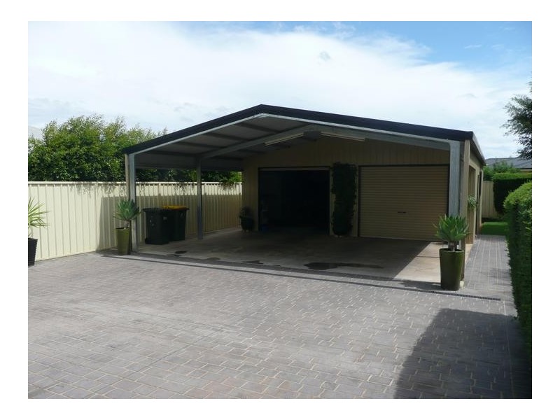 6 Rowley Street, Griffith NSW 2680