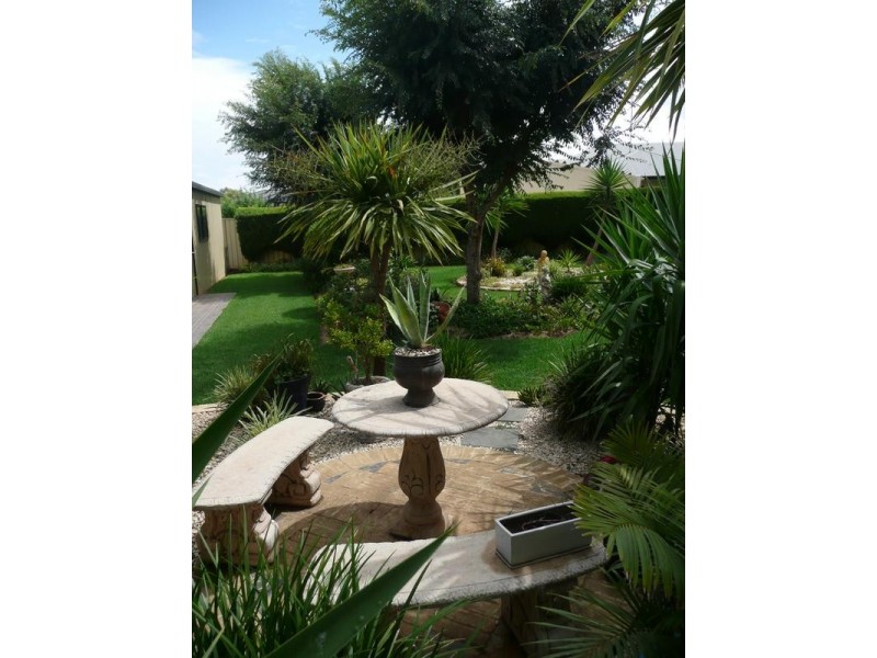 6 Rowley Street, Griffith NSW 2680