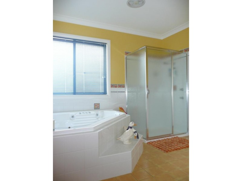 6 Rowley Street, Griffith NSW 2680