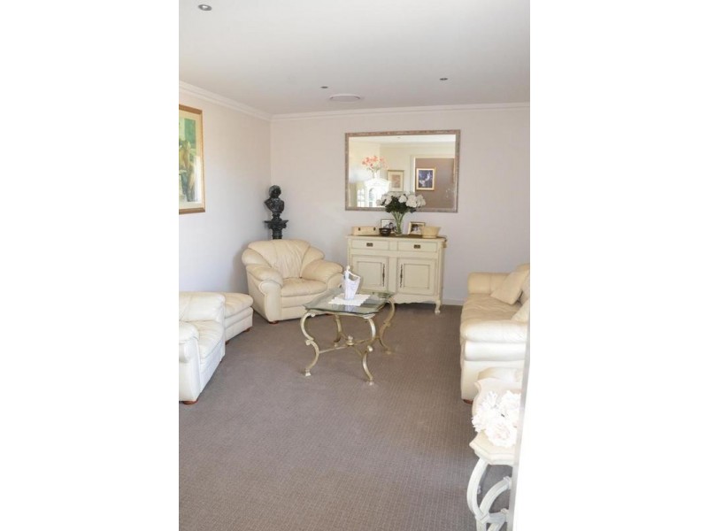 24 Brooks Street, Griffith NSW 2680