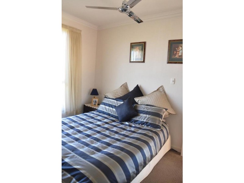 24 Brooks Street, Griffith NSW 2680