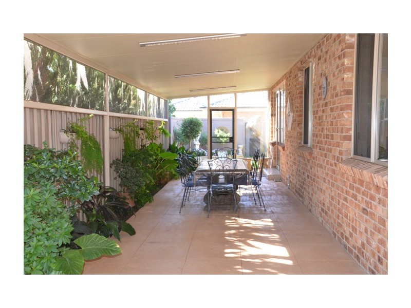 24 Brooks Street, Griffith NSW 2680