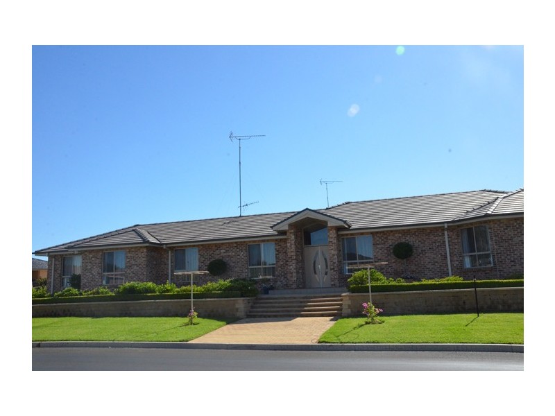 24 Brooks Street, Griffith NSW 2680