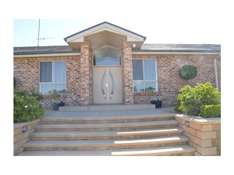 24 Brooks Street, Griffith NSW 2680