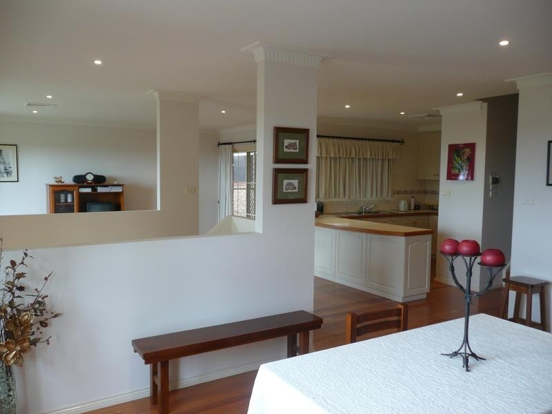 25b Holmes Crescent, Griffith NSW 2680