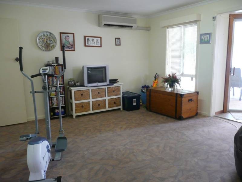 60 Poole Street, Griffith NSW 2680