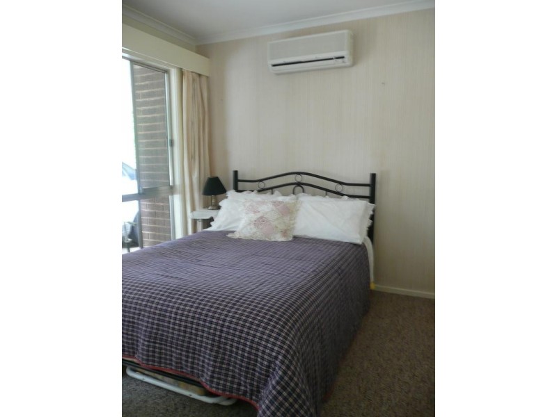 60 Poole Street, Griffith NSW 2680