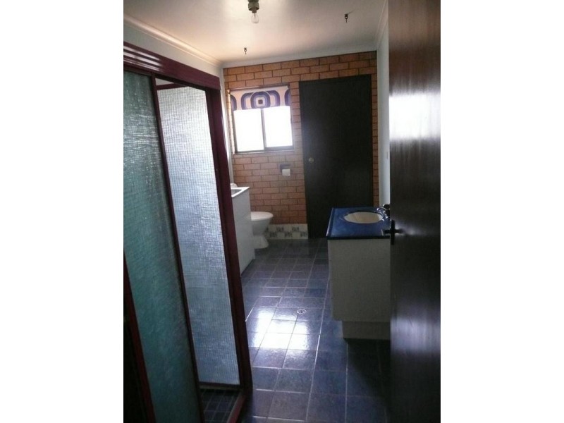 1/287 Wakaden Street, Griffith NSW 2680