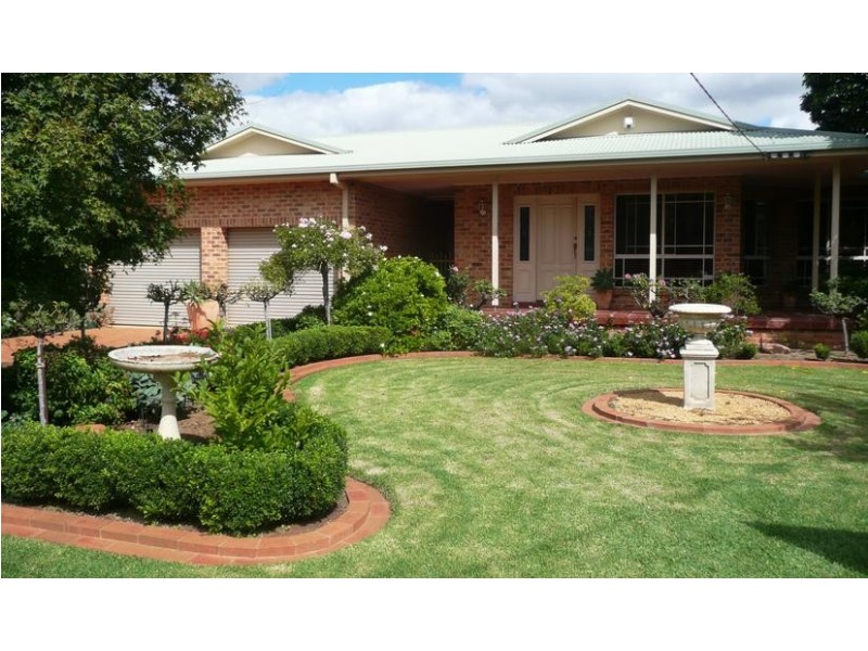 2 Elder Road, Griffith NSW 2680
