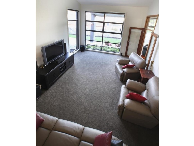 4 Harnett Place, Griffith NSW 2680