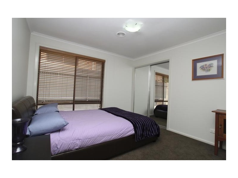 4 Harnett Place, Griffith NSW 2680