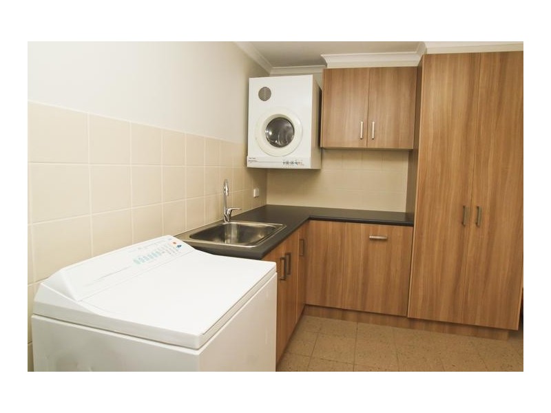 4 Harnett Place, Griffith NSW 2680