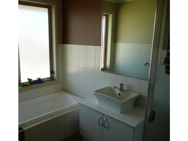 63 Hillam Drive, Griffith NSW 2680