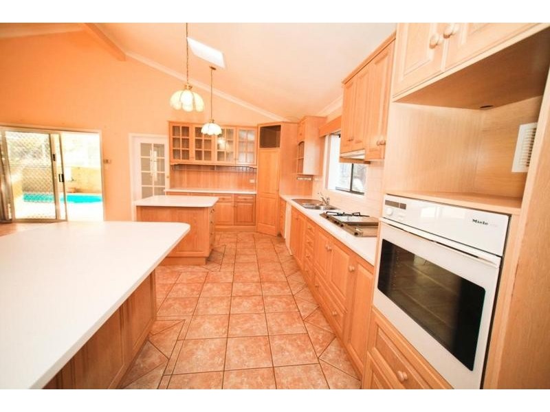 24 Lawford Crescent, Griffith NSW 2680