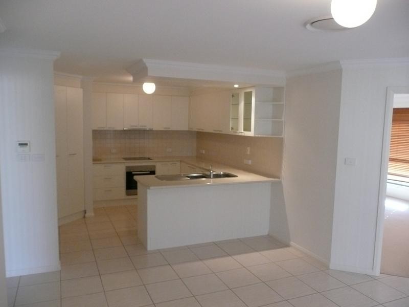 6 Simona Close, Griffith NSW 2680