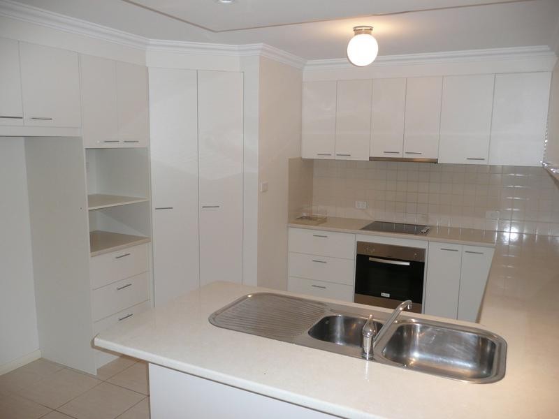 6 Simona Close, Griffith NSW 2680