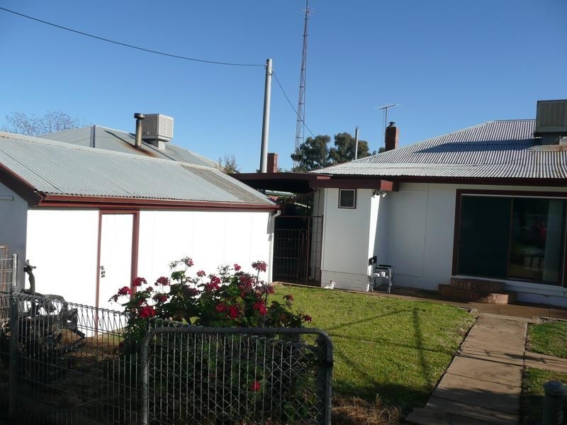 77 Kookora Street, Griffith NSW 2680