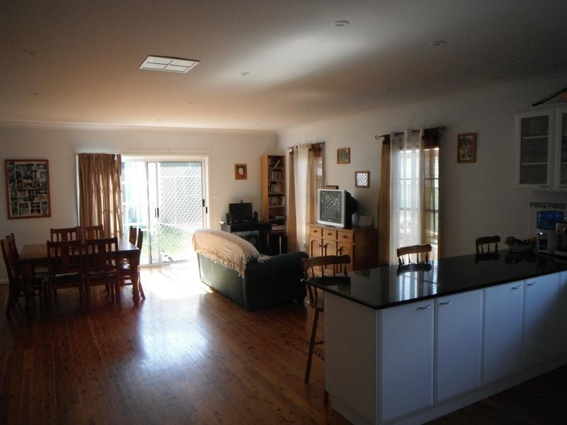 60 Ross Crescent, Griffith NSW 2680